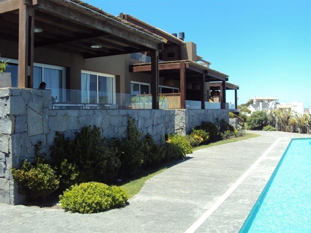 Departamento en alquiler y venta en La Posta del Cangrejo, La Barra con una vista increíble